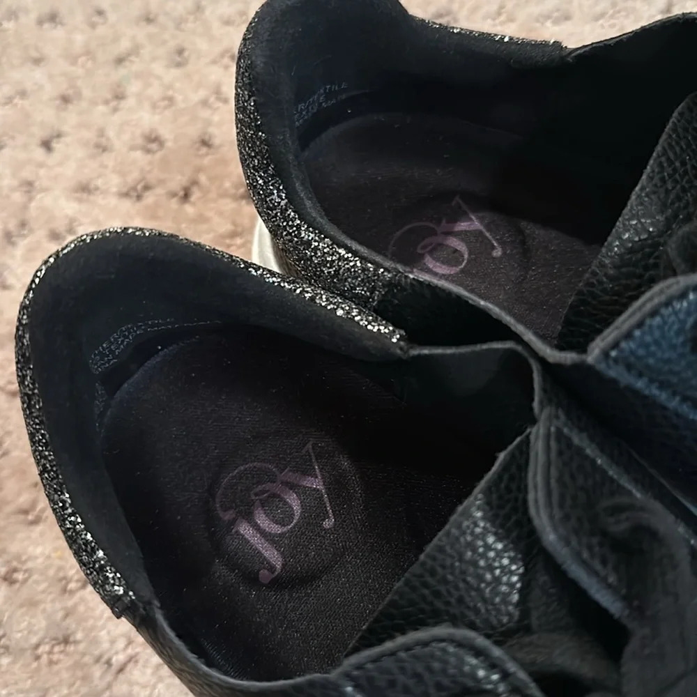 Black Leather Sneakers - Picture 3 of 7